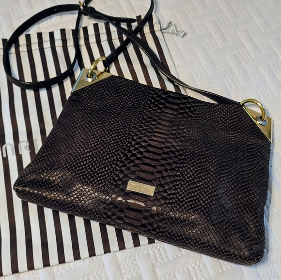 henri bendel Handbags - Henri Bendel Snake Leather Crossbody / Clutch